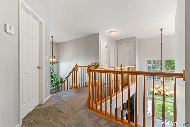 40 Lexington Way North Photo 24