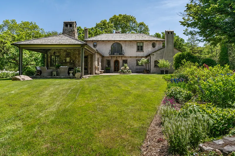 213 Beaver Brook Road Photo 1