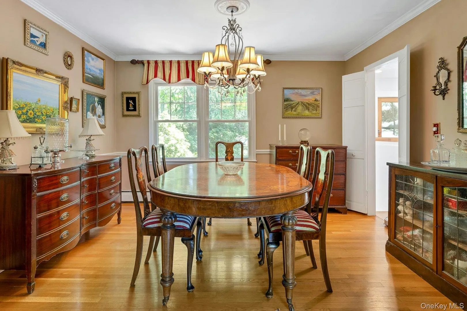 8 Woodland Road Photo 10