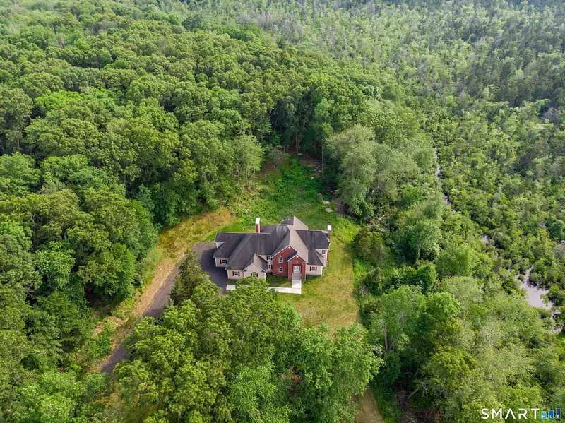 501 Taylor Hill Road Photo 14