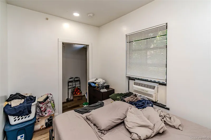 70 Lander Street Photo 24