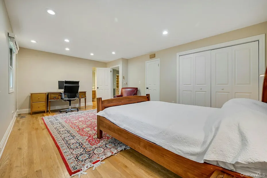 19 York Drive Photo 26