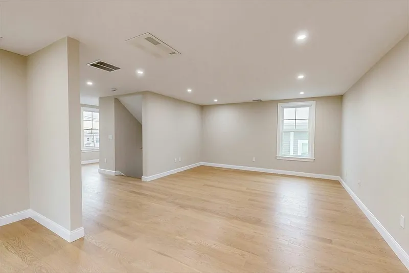 36 Orient Ave #2 Photo 6