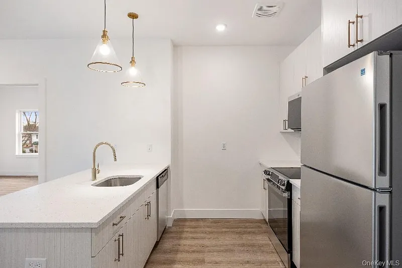 306 Bluestone Court  #104 Photo 16