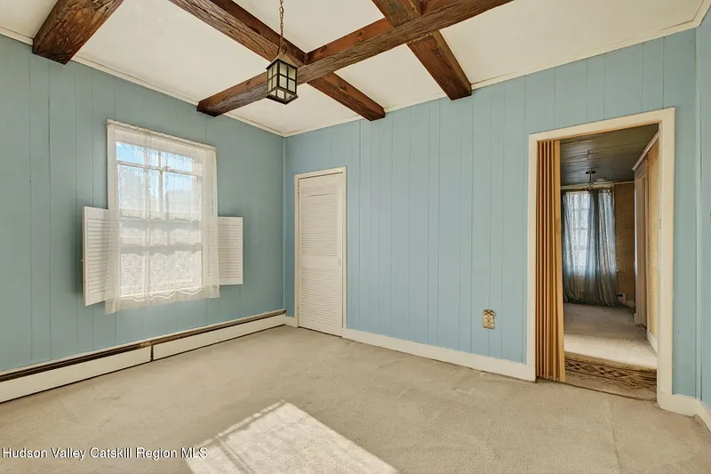 251 Jefferson Heights Photo 10