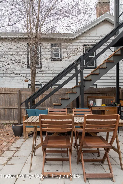 517 State Street Photo 28