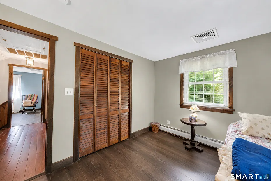 Suffield Single Family Photo 35