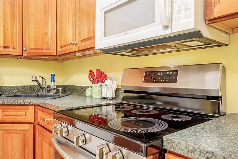 195 Bridle Cross Road #195 Photo 11
