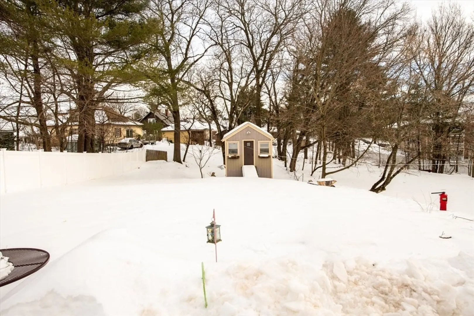 250 Lowell Street Photo 32
