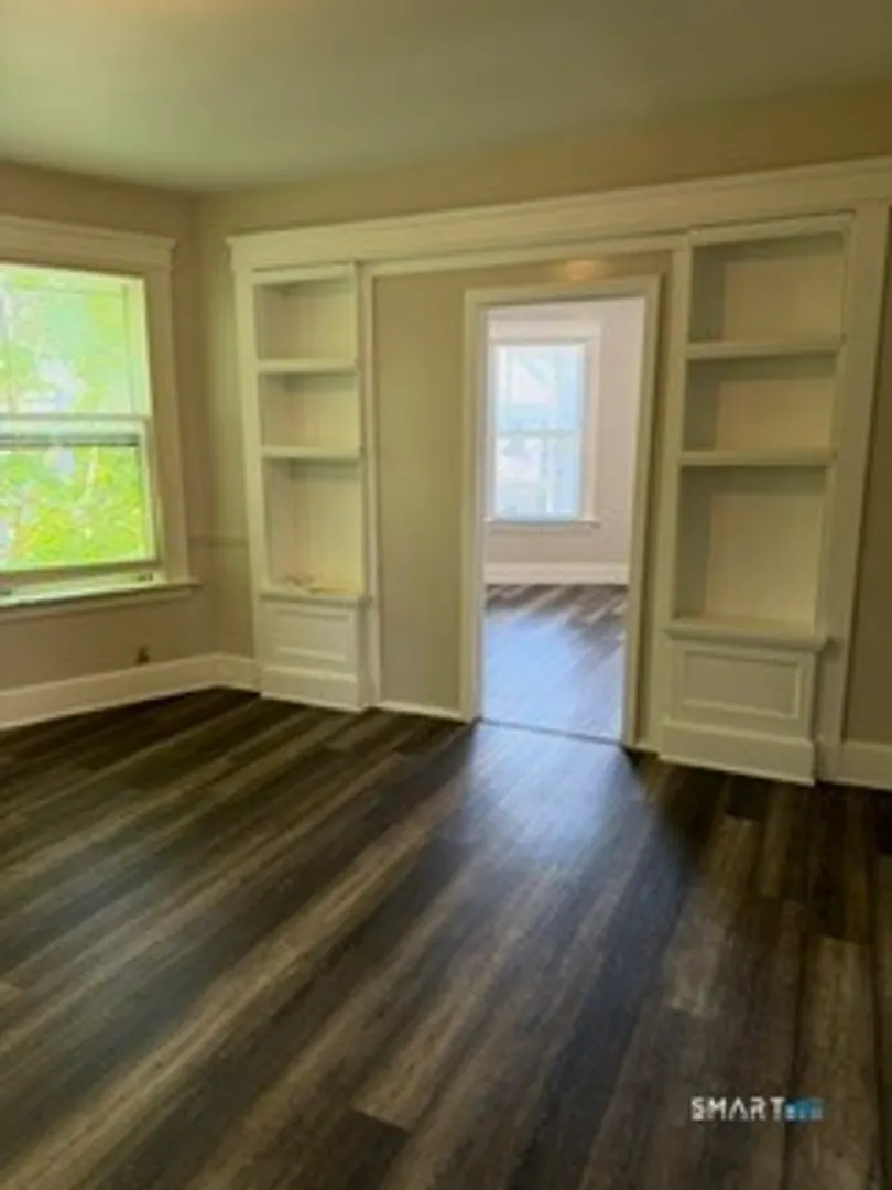 119 Hobart Street  #2nd floor Photo 9