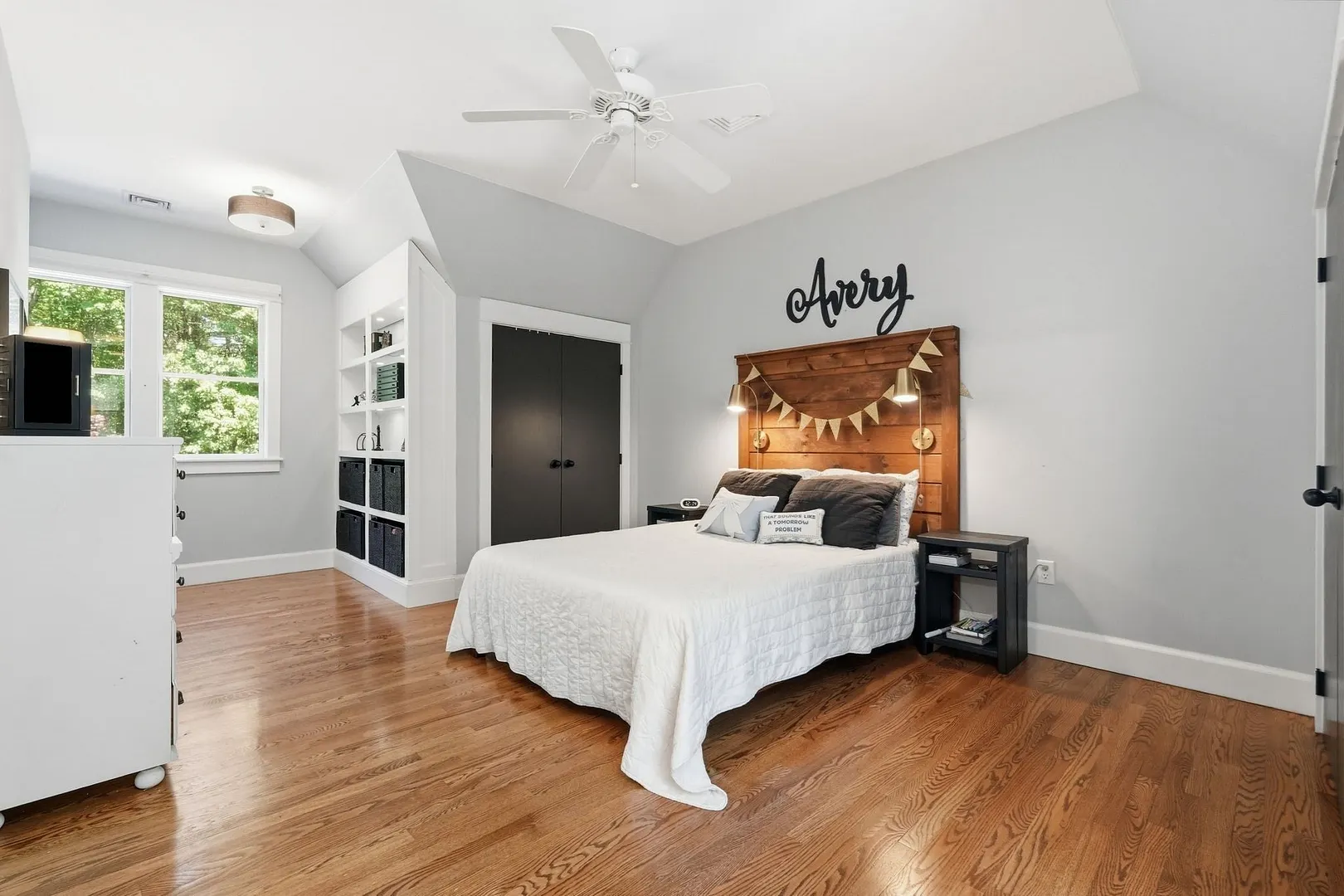 409 Henry St Photo 28