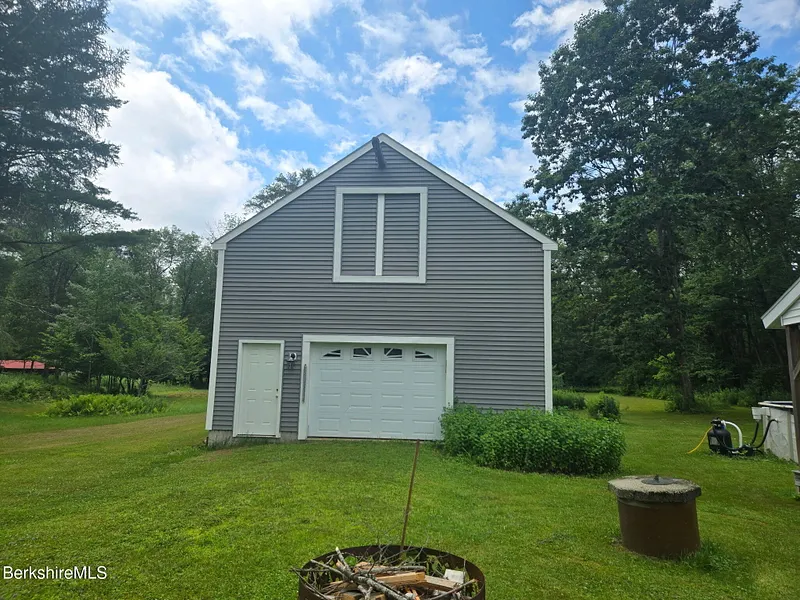 1303 River Rd Photo 38
