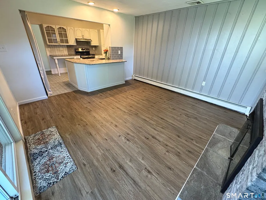 77 Curtis Road Photo 11