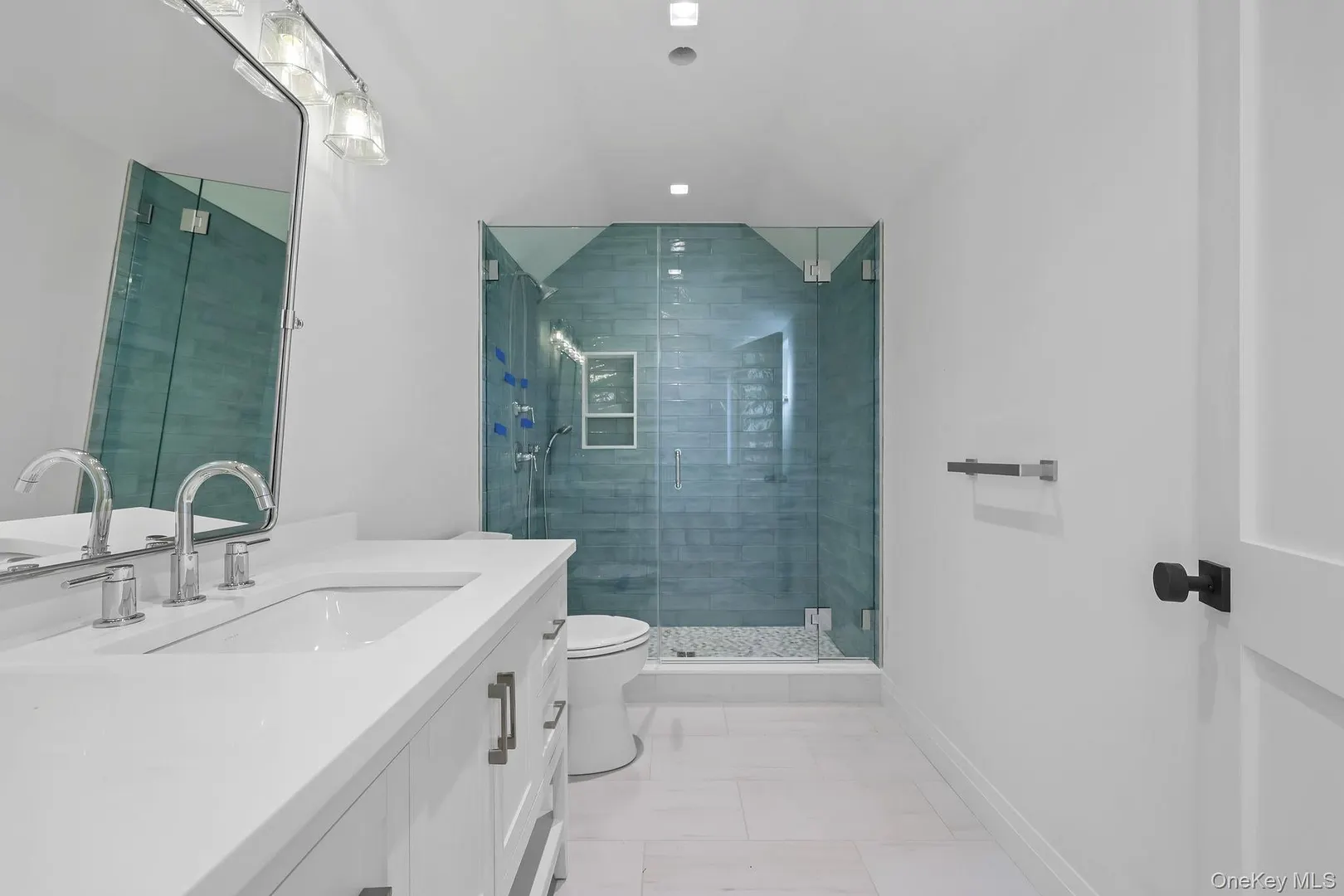 2 Barry Court Photo 27