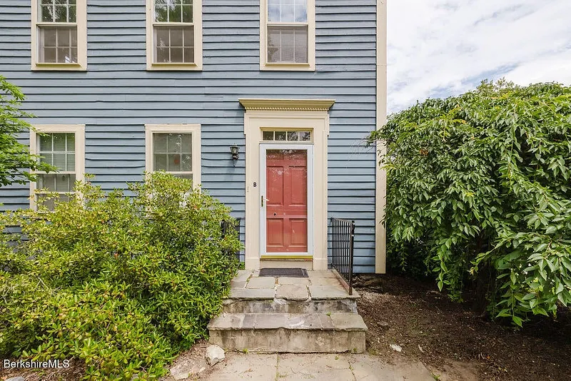 604 Sheffield Plain Rd Photo 16