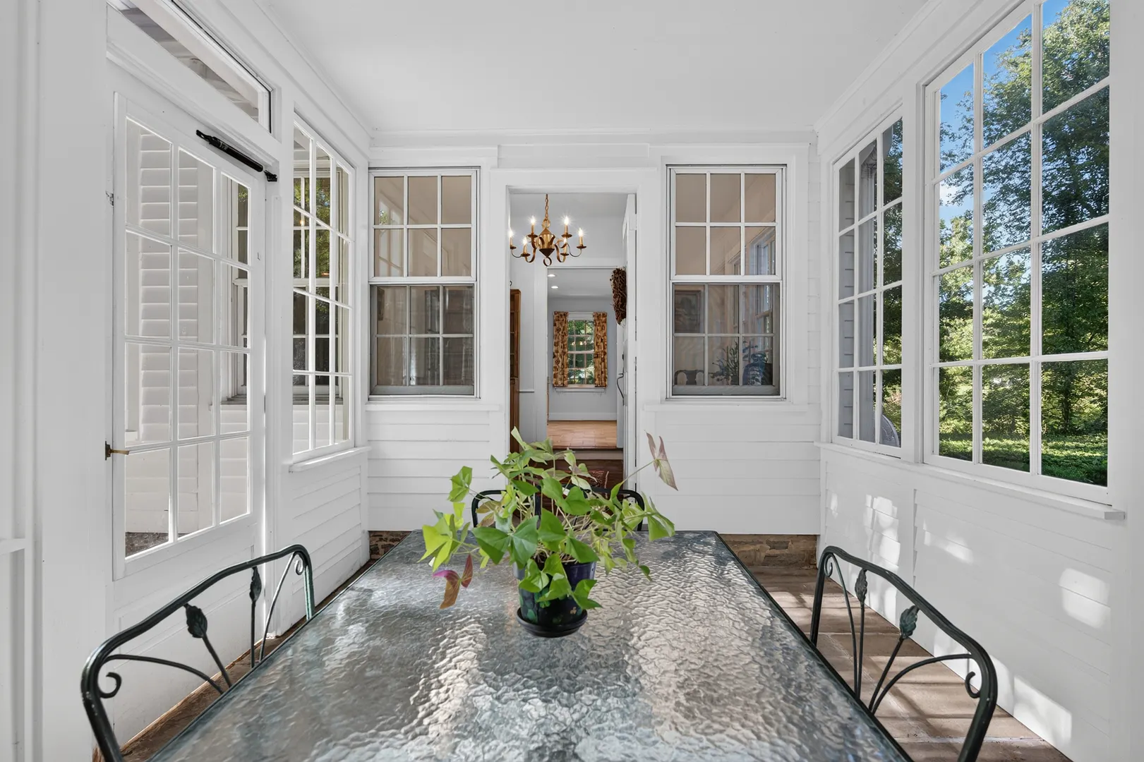 9 Ingham Hill Road Photo 7