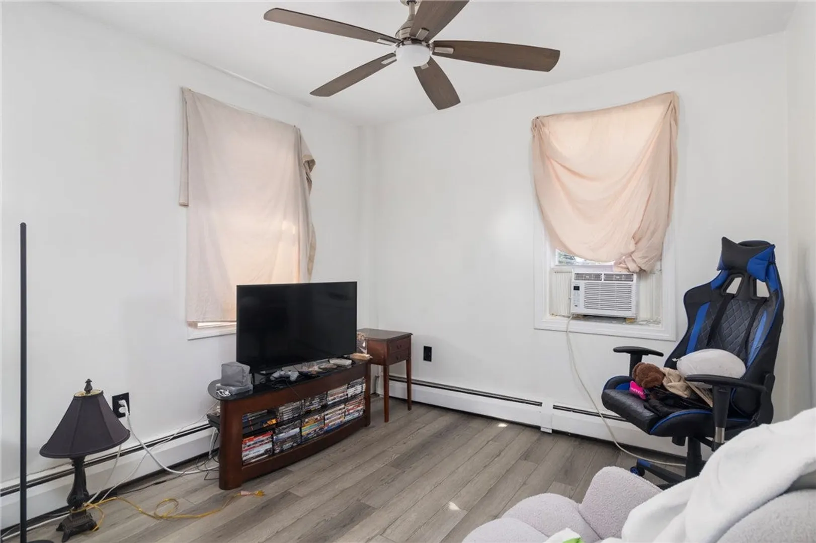 681 Providence Street Photo 12