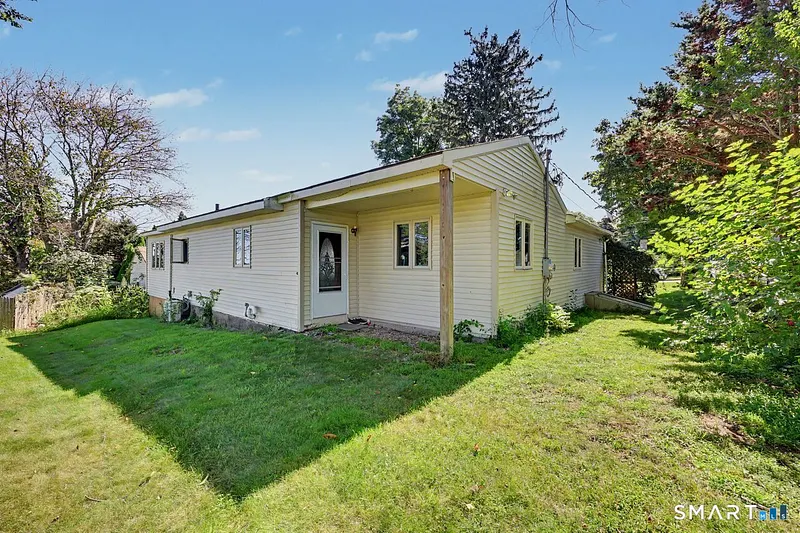 52 West Street Photo 4