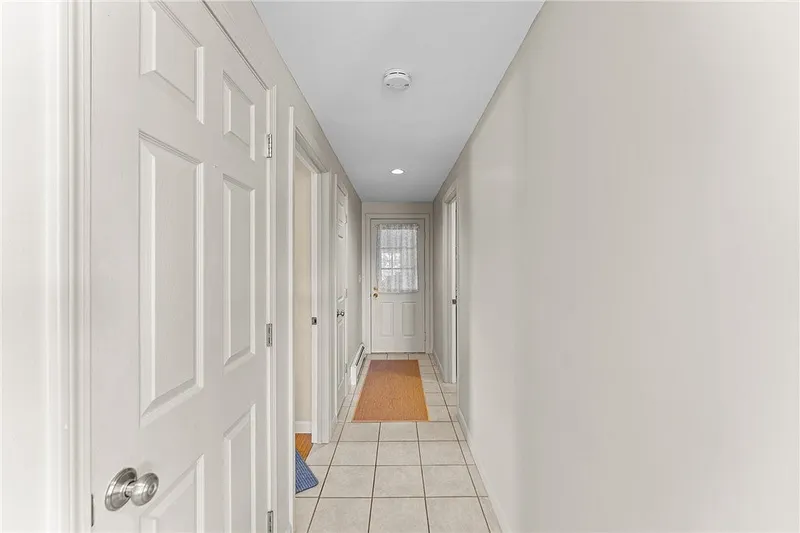 14 Wolcott Avenue Photo 19