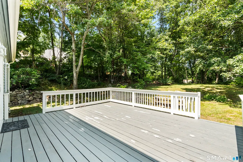 128 Midwood Avenue Photo 30