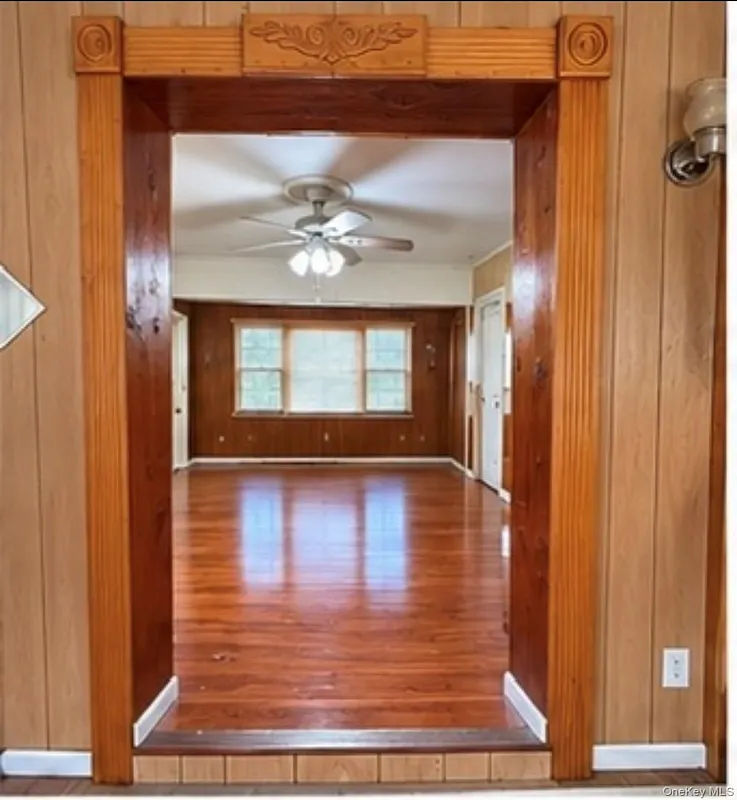 12 N Mortimer Avenue Photo 4