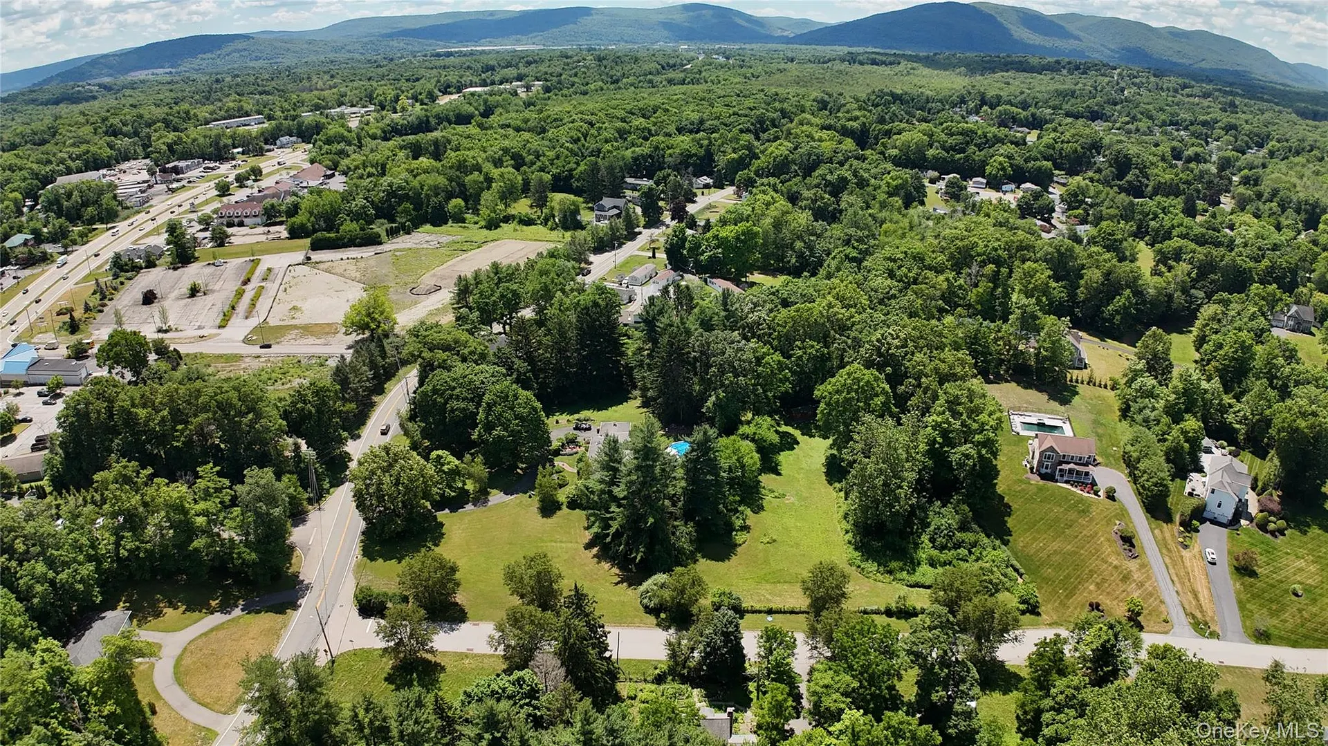 12 Tuscany Drive  #8-12 Photo 3