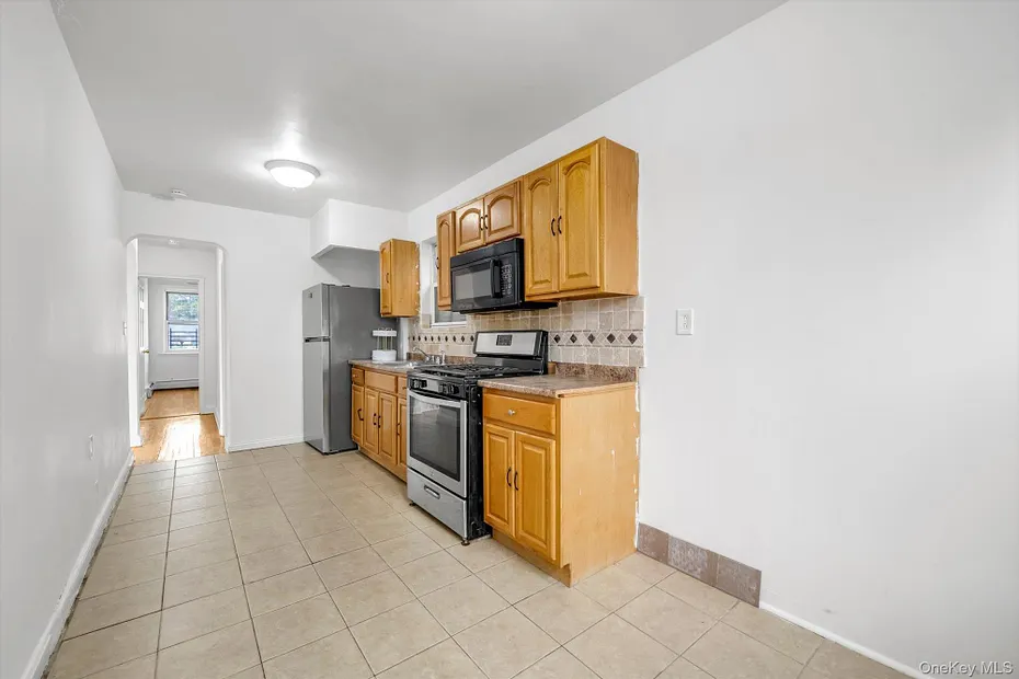 1609 Colden Avenue Photo 6