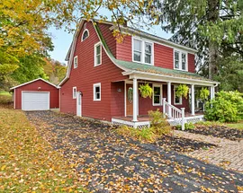 130 Laurel St