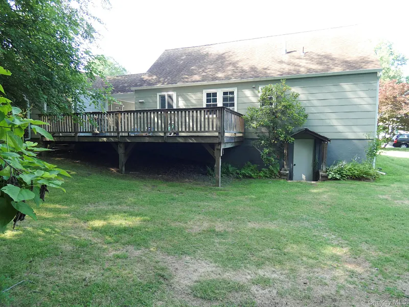 28 Hilltop Drive Photo 3