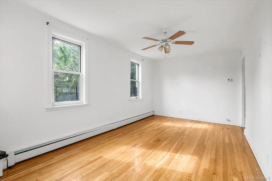 1609 Colden Avenue Photo 4