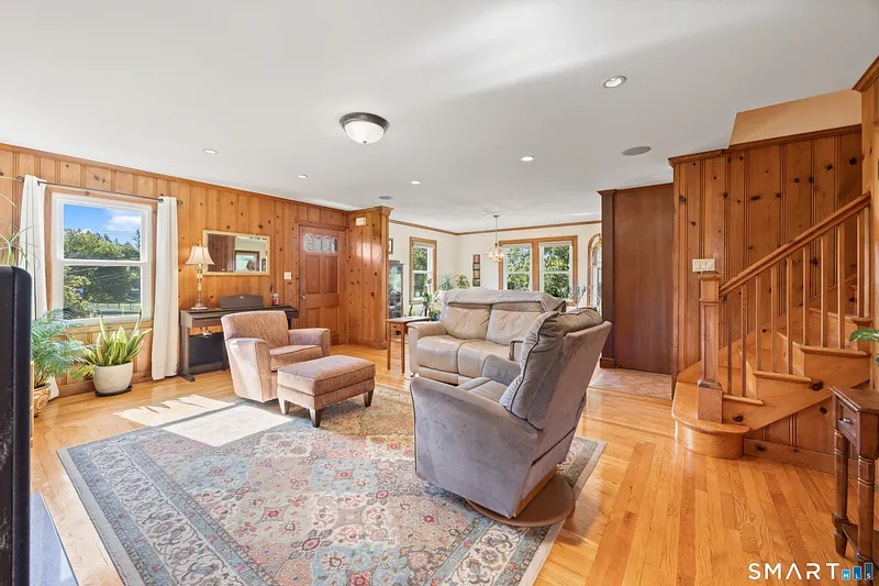 161 Upper State Street Photo 3