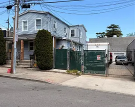 32 Bulkley Avenue
