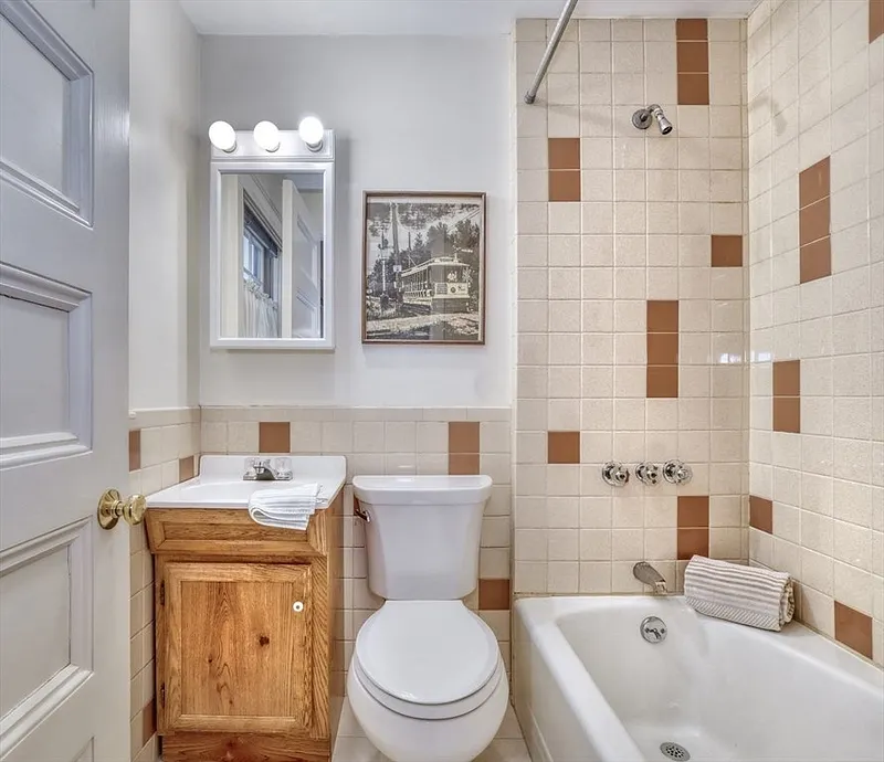 37 Glenwood Ave Photo 13