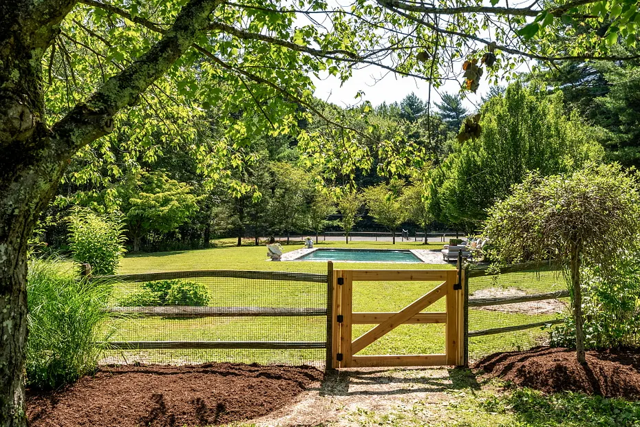295 Smith Hill Road Photo 33