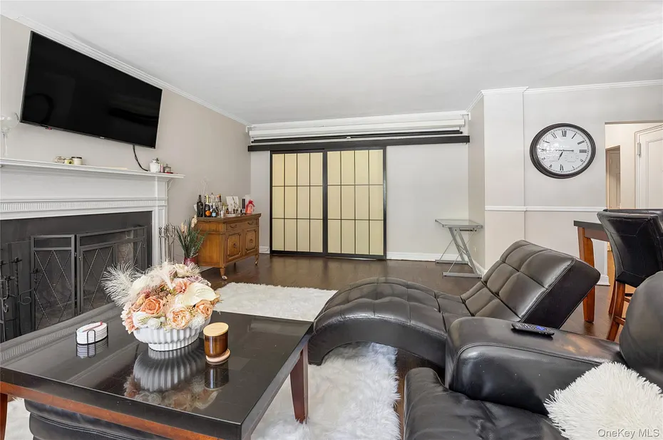84 Pinewood Road  #1F Photo 13