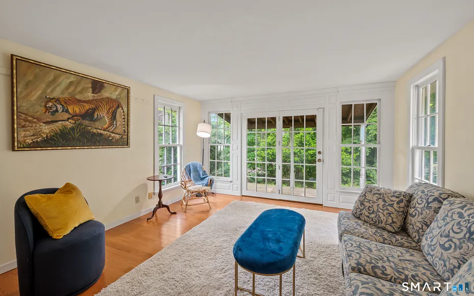 539 Hopewell Road Photo 17