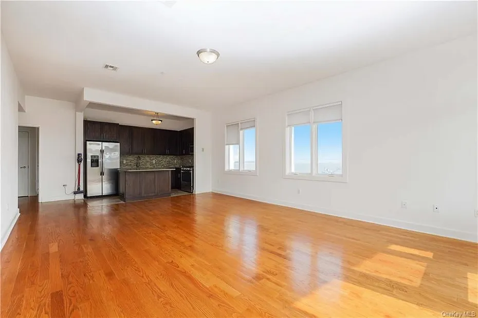 90 Bay Street Landing  #7D Photo 17