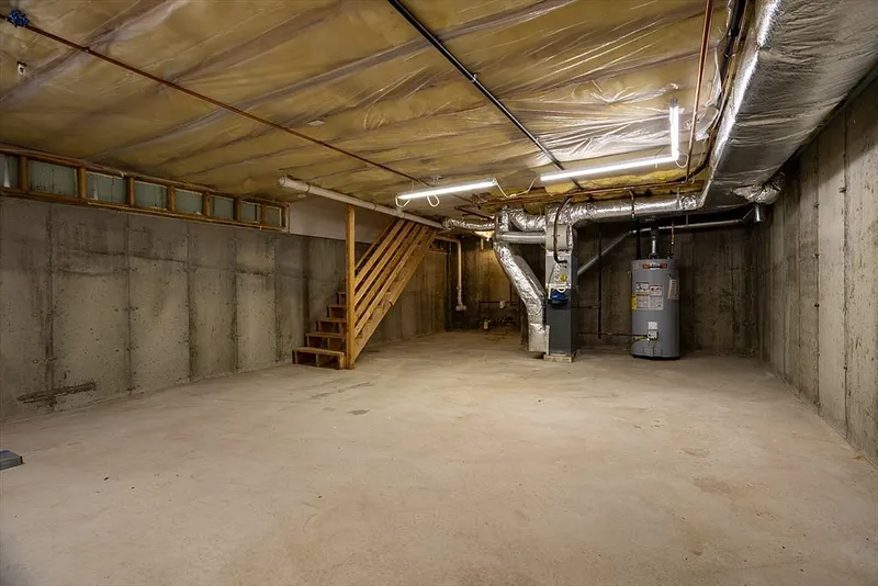 195 Bridle Cross Road #195 Photo 34