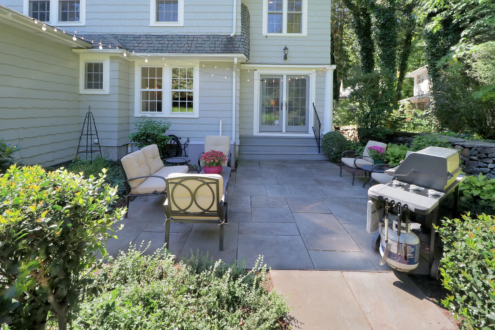 96 Benedict Avenue Photo 7