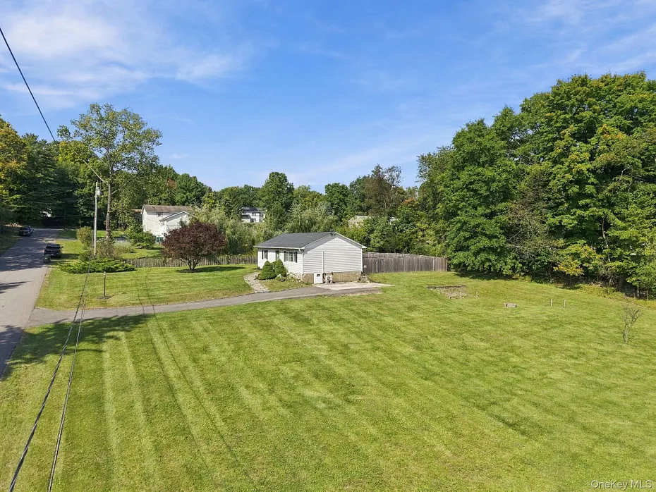 15 Countryman Lane Photo 24