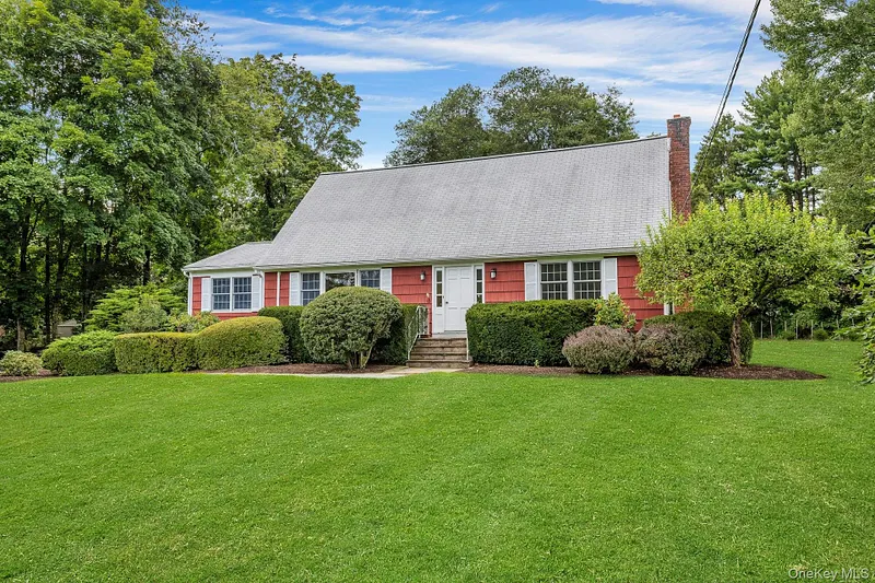 5 Spruce Pond Lane Photo 1