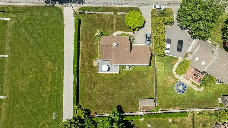 14 Wolcott Avenue Photo 47