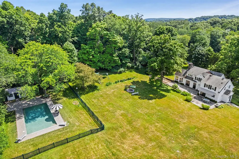 137 Boway Road Photo 1
