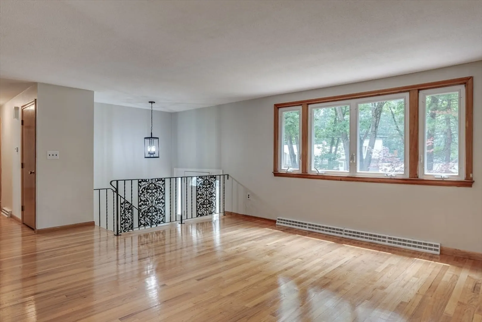 680 East Street Photo 16