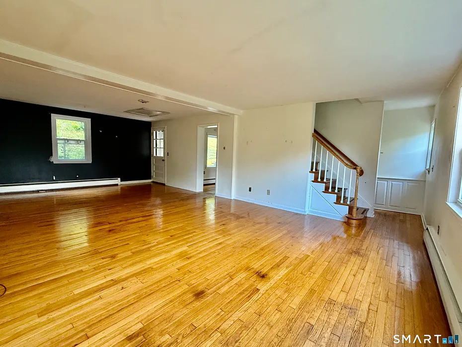 241 Hoop Pole Hill Road Photo 10