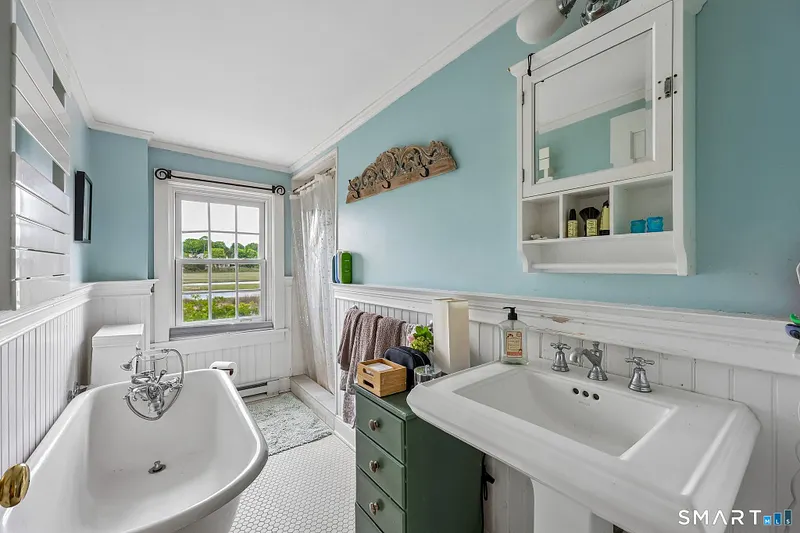 153 Middle Beach Road Photo 23