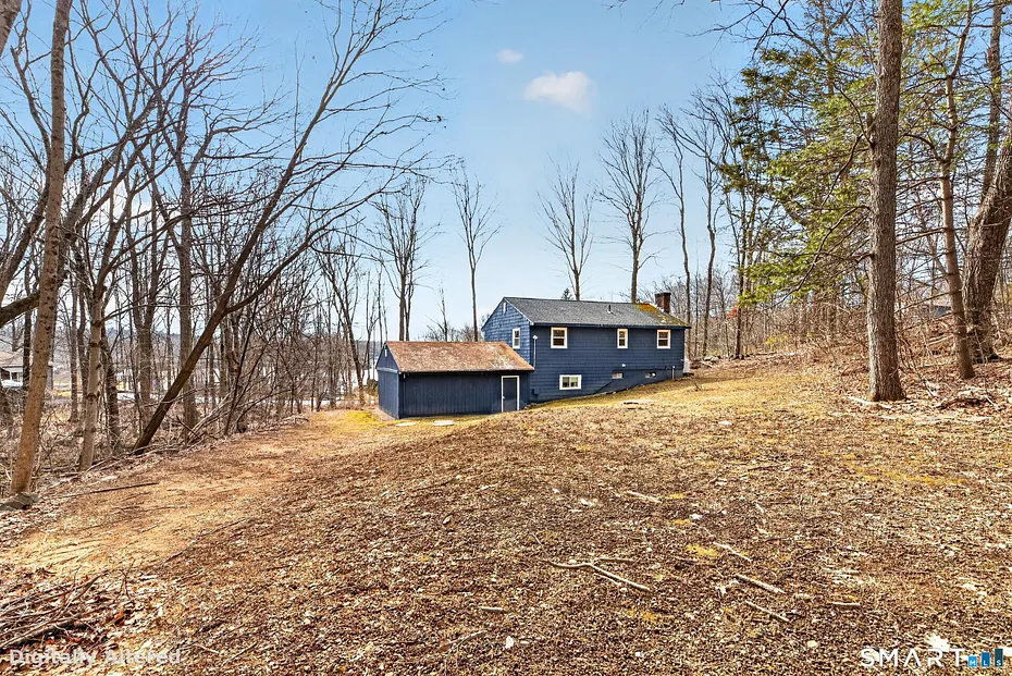 76 Lakeview Drive Photo 4