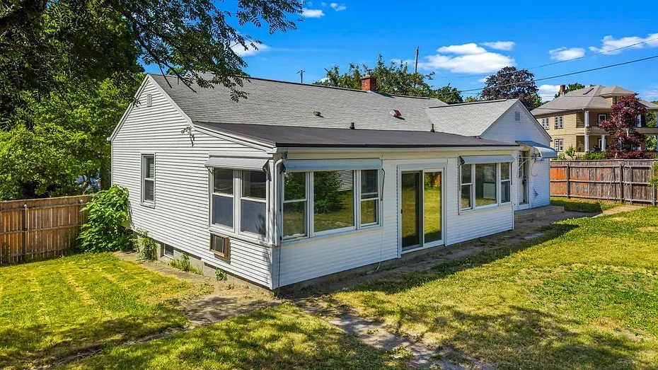 118 Summit Avenue Photo 34
