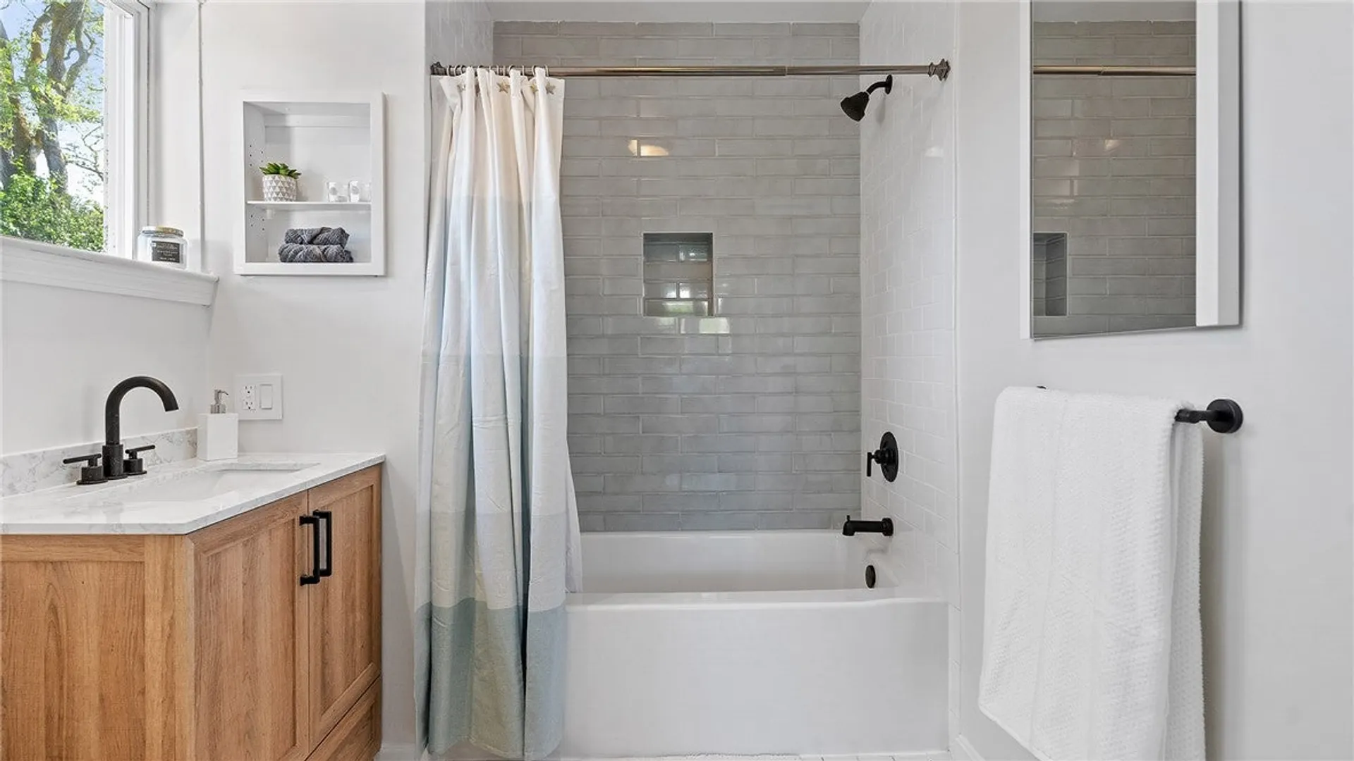 152 Tuckerman Avenue  #7 Photo 27