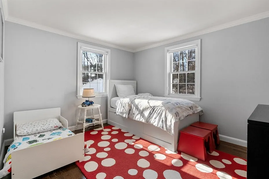 9 Gloucester Road Photo 18